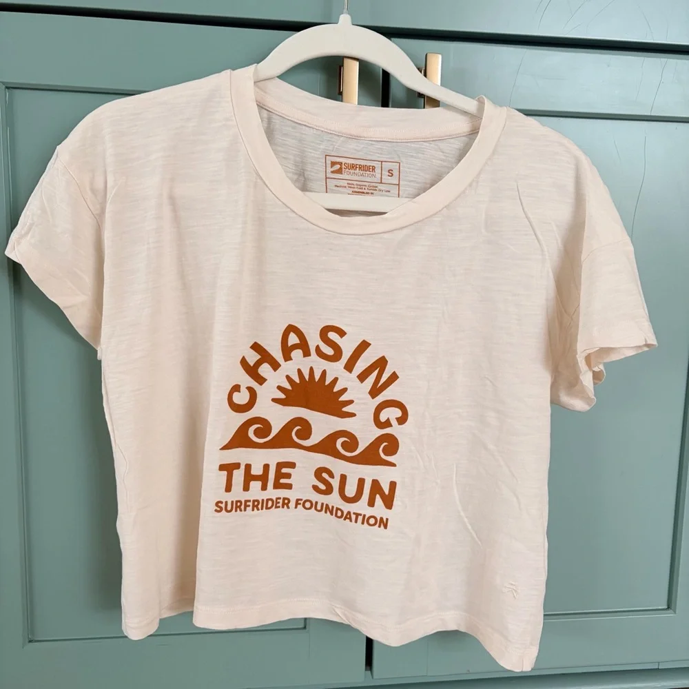 Surfrider Women's Chasing Sunsets Crop Tee- Size SM - Picture 1 of 10
